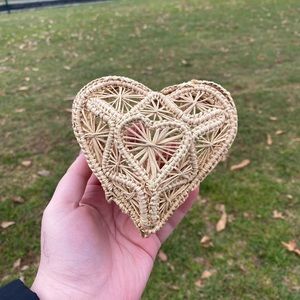 Vintage Iraca Palm Finely Hand Woven Colombian Heart Box
